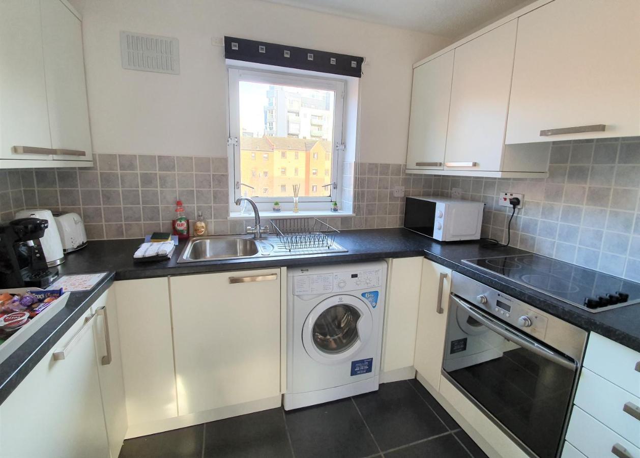 Modern One Bedroom Apt - City Centre & Freeparking Glasgow Extérieur photo